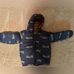 Kids 4T Patagonia reversible down sweater jacket with hood.